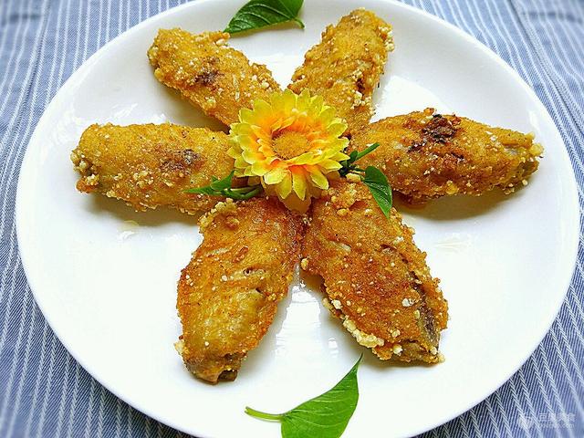 Order 6 Piece Flavored Chicken Wings food online from Yum Yum's store, Mebane on bringmethat.com