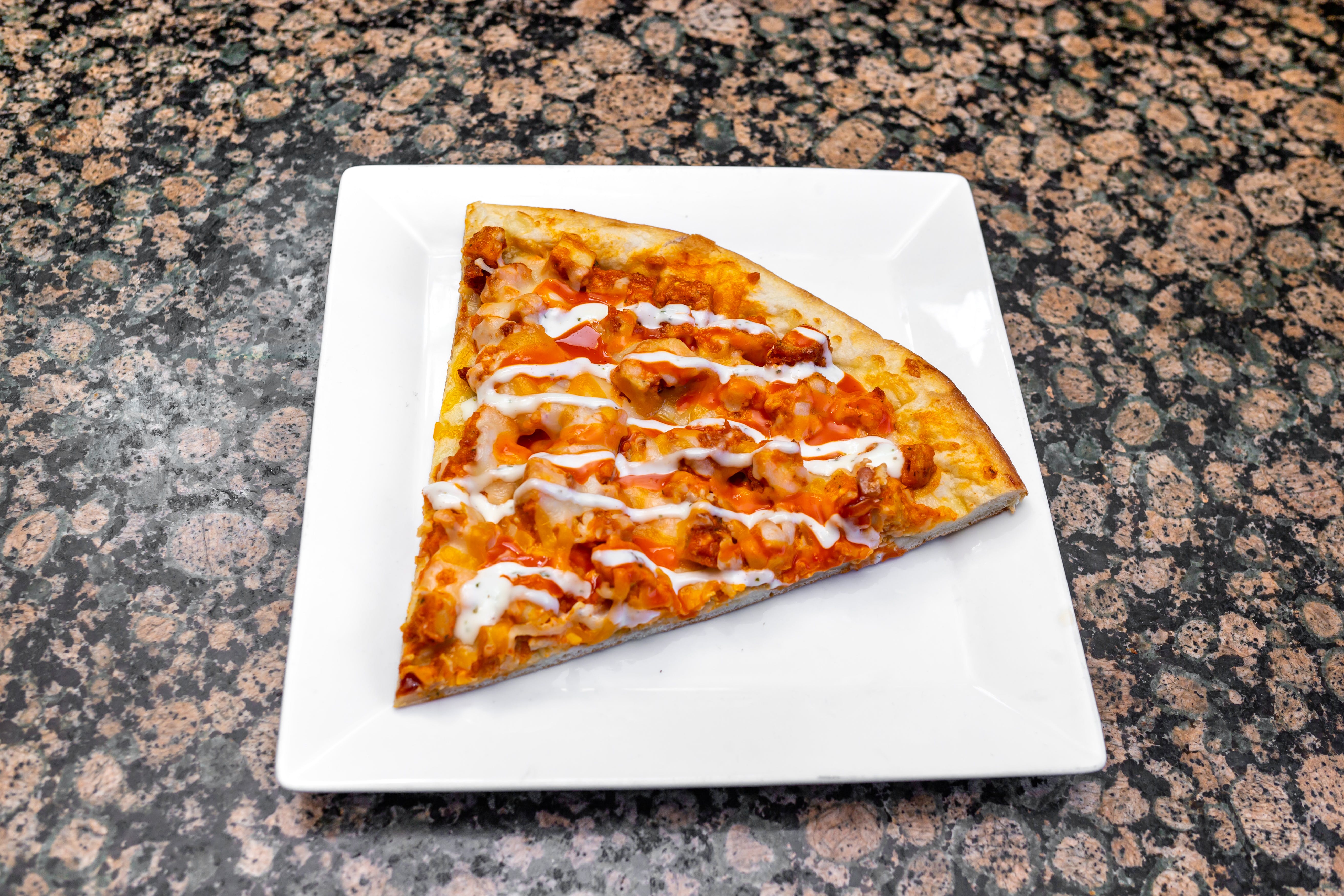 Order Buffalo Chicken Pizza - Pizza food online from Salvino Pizzeria & Restaurant store, Selden on bringmethat.com