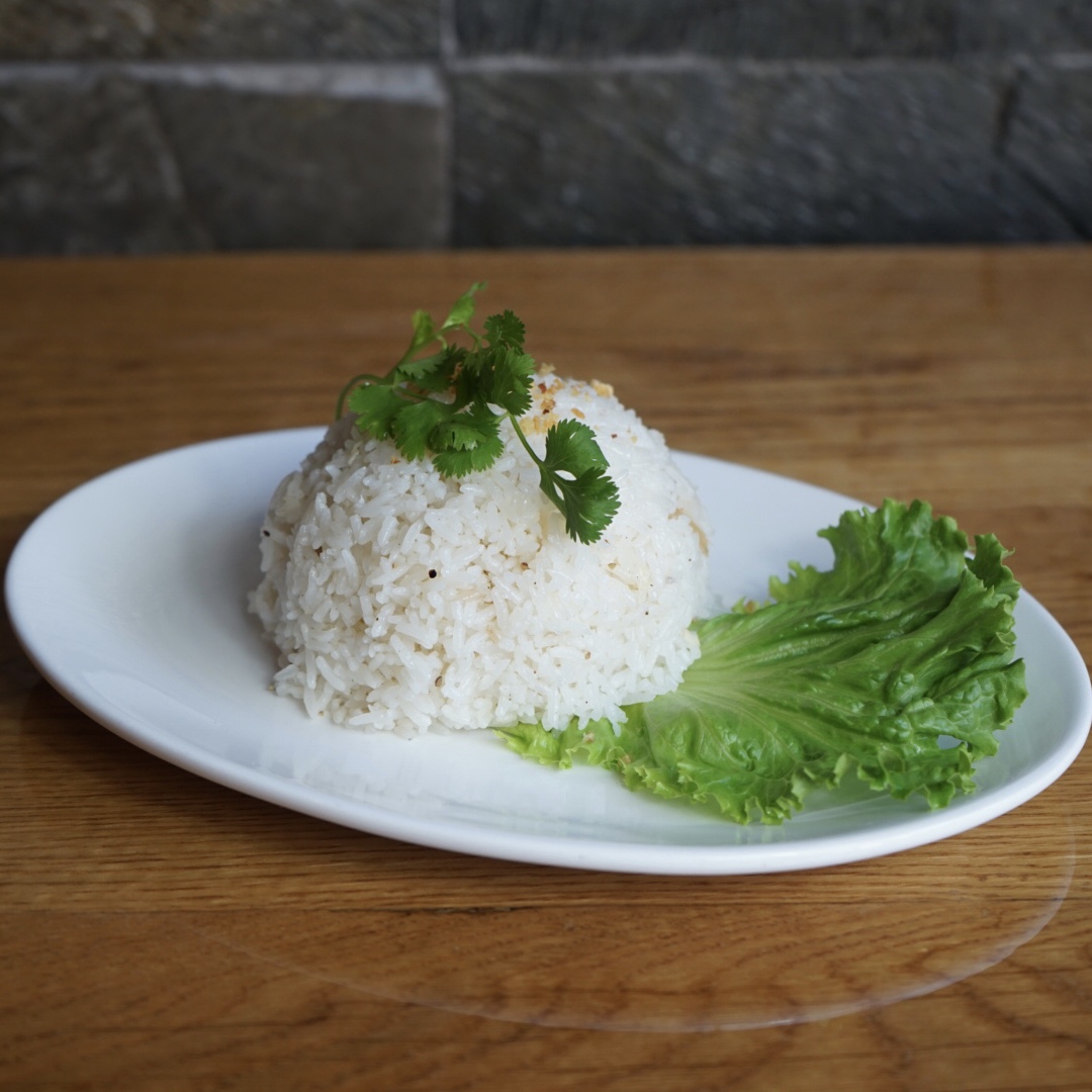 Order Garlic and Ginger Rice food online from Lers Ros Thai Noodles store, San Francisco on bringmethat.com