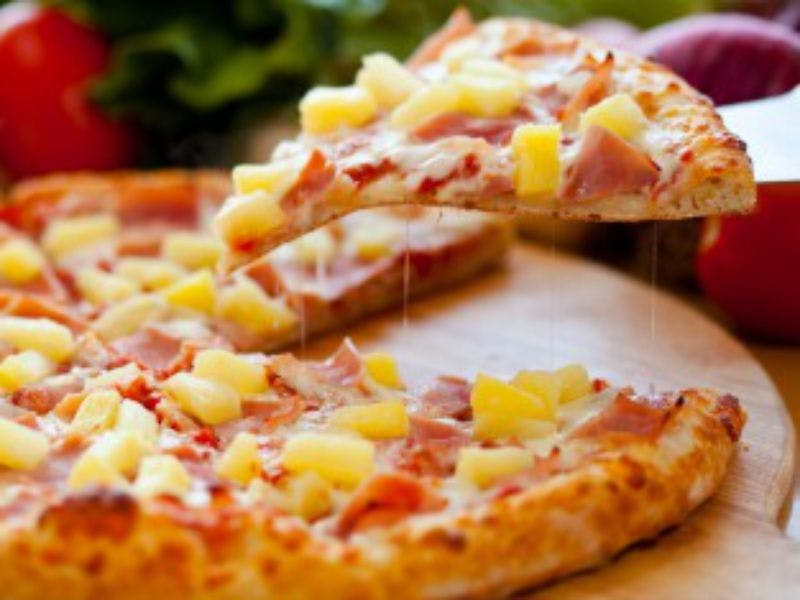Order A Taste of Hawaii Pizza - Personal 9'' food online from American Classic Pizzaria store, Billings on bringmethat.com