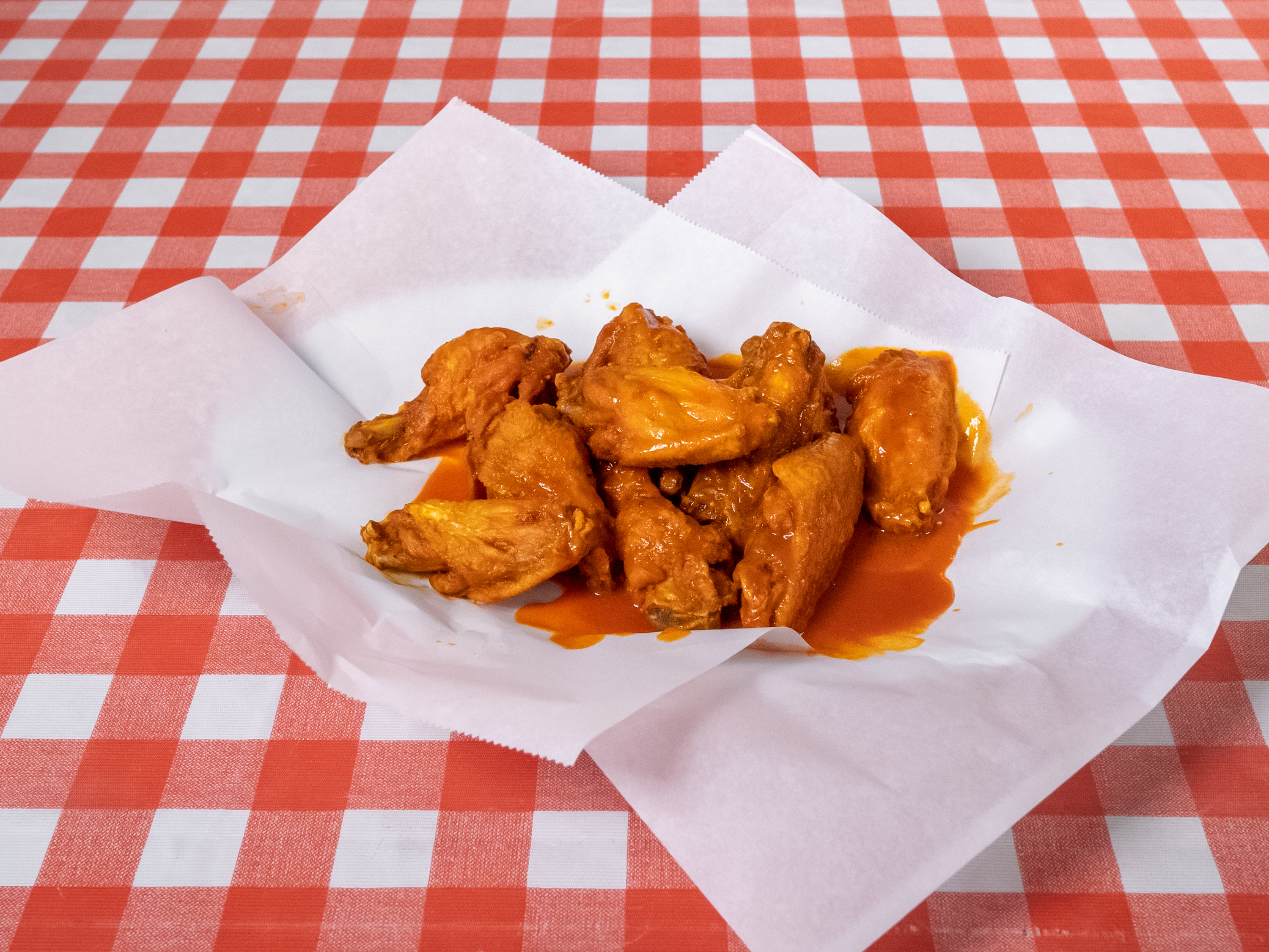 Order Buffalo Wings food online from Luna Pizza store, Glendale on bringmethat.com