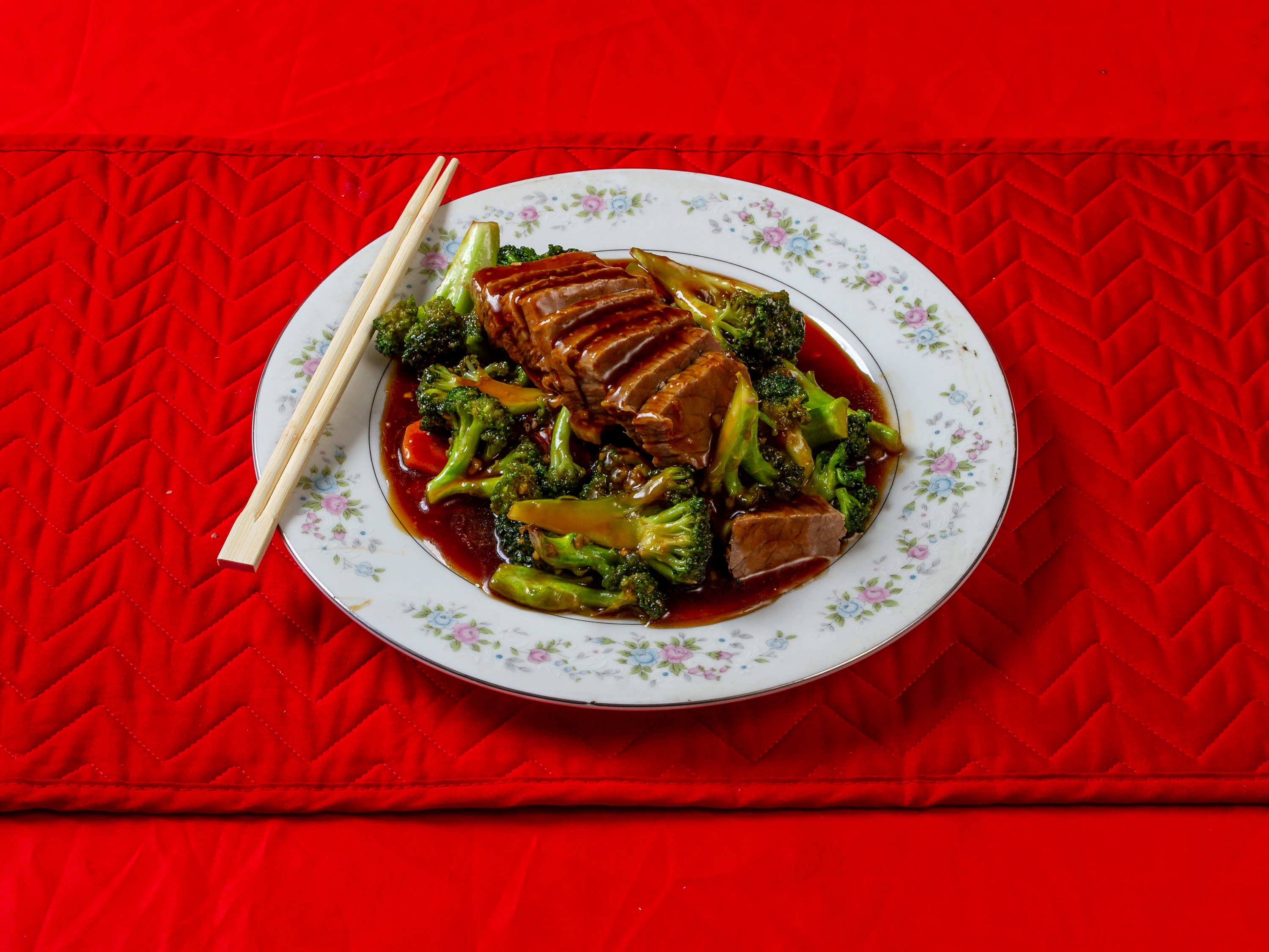 Order Beef and Broccoli food online from Henry Fresh Chinese Bistro store, Tucson on bringmethat.com