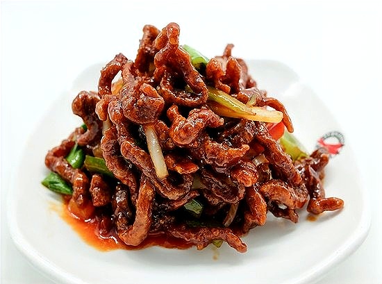Order Szechuan Crispy Beef food online from Chau's cafe store, Ashburn on bringmethat.com
