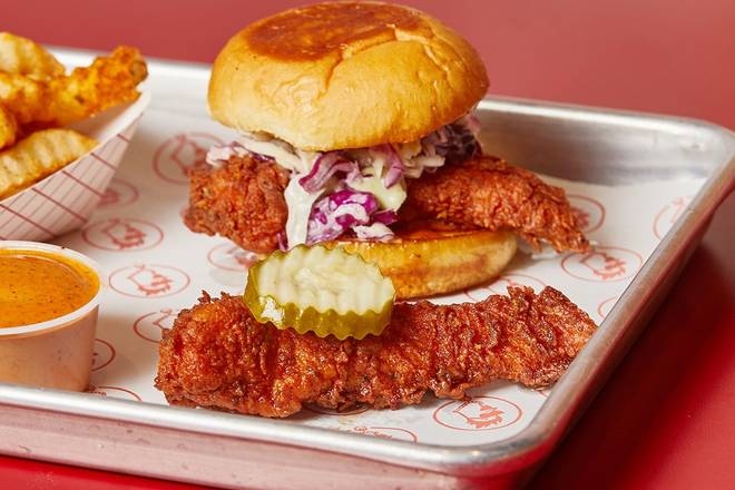 Order #3 Slider Combo food online from Lucky's Hot Chicken store, Dallas on bringmethat.com