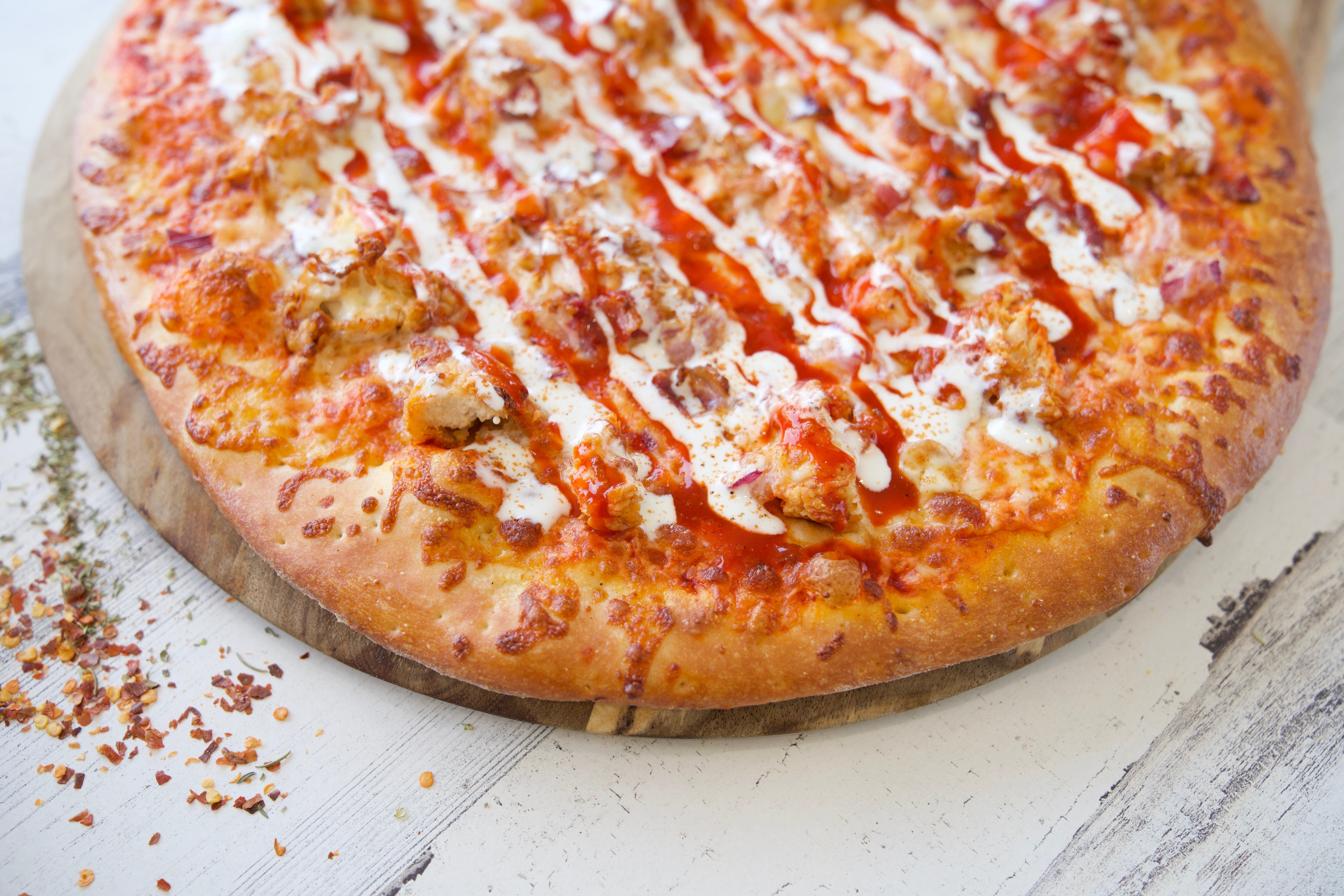Order Buffalo Chicken Pizza - 12 inch food online from Mr Cheese Pizza store, Dearborn Heights on bringmethat.com