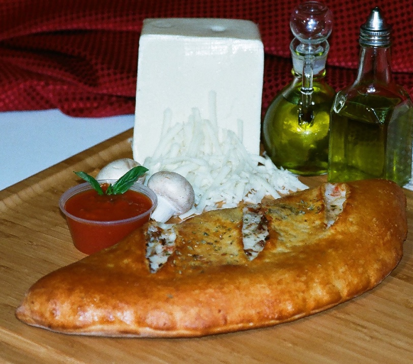 Order Cheese Stromboli food online from Roma Pizza store, Bear on bringmethat.com