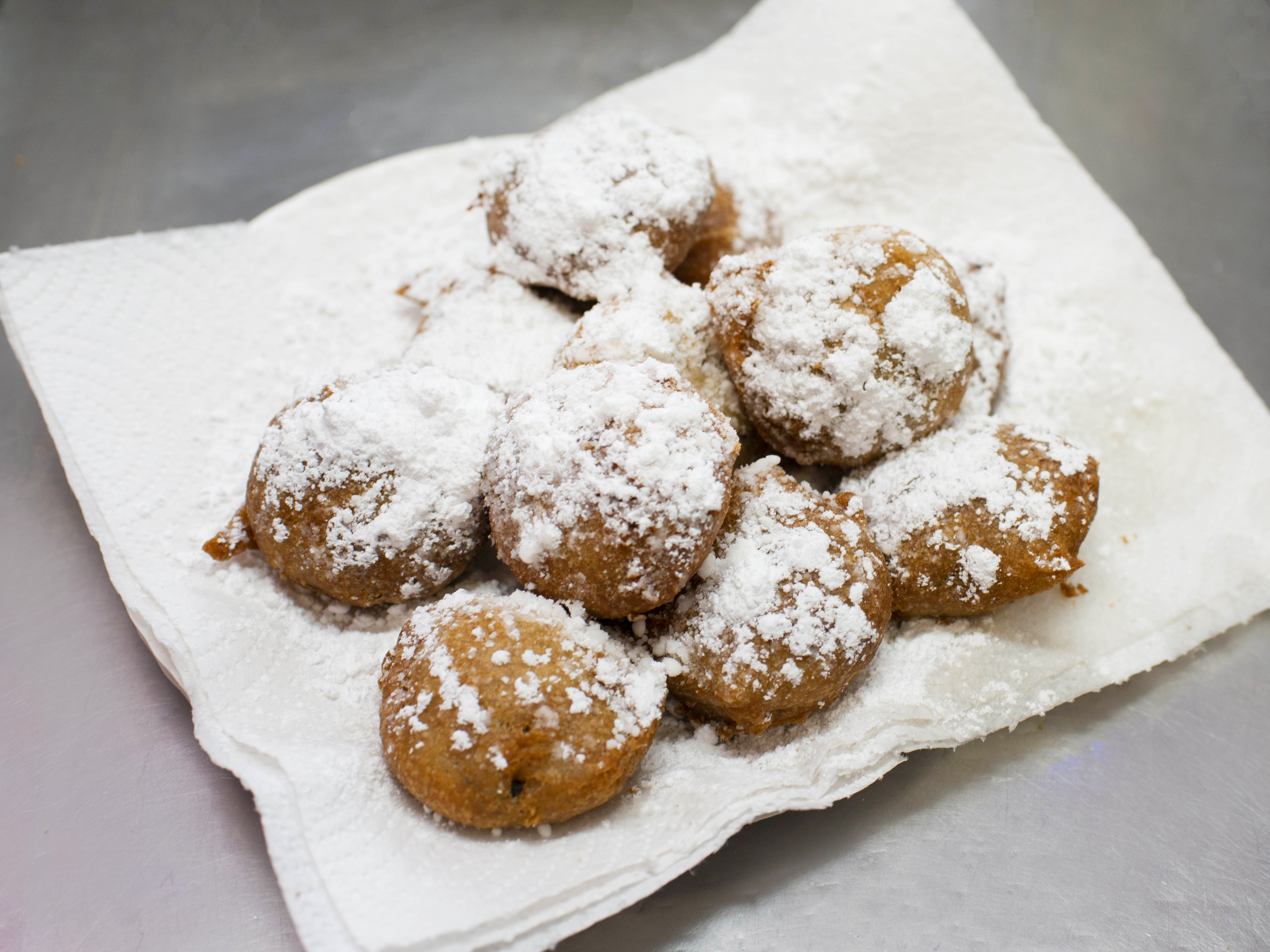 Order Deep Fried Oreos food online from Ray's Candy Store store, New York on bringmethat.com