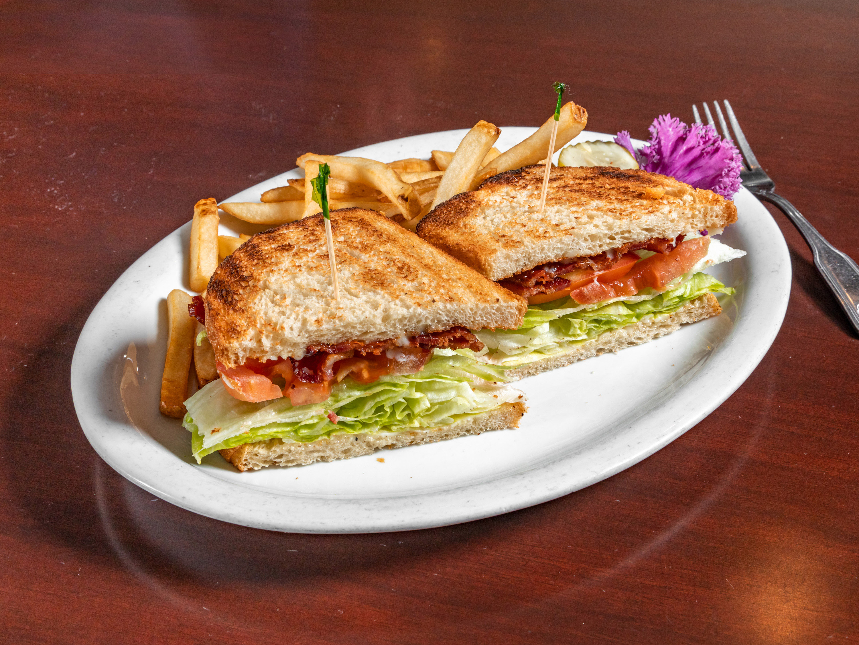 Order BLT Sandwich food online from Cappy's Cafe store, Newport Beach on bringmethat.com