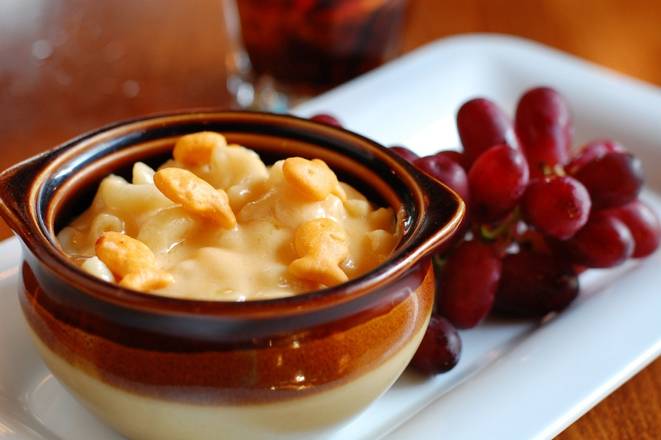 Order 4 Cheese Mac & Cheese food online from Blazing Onion store, Marysville on bringmethat.com
