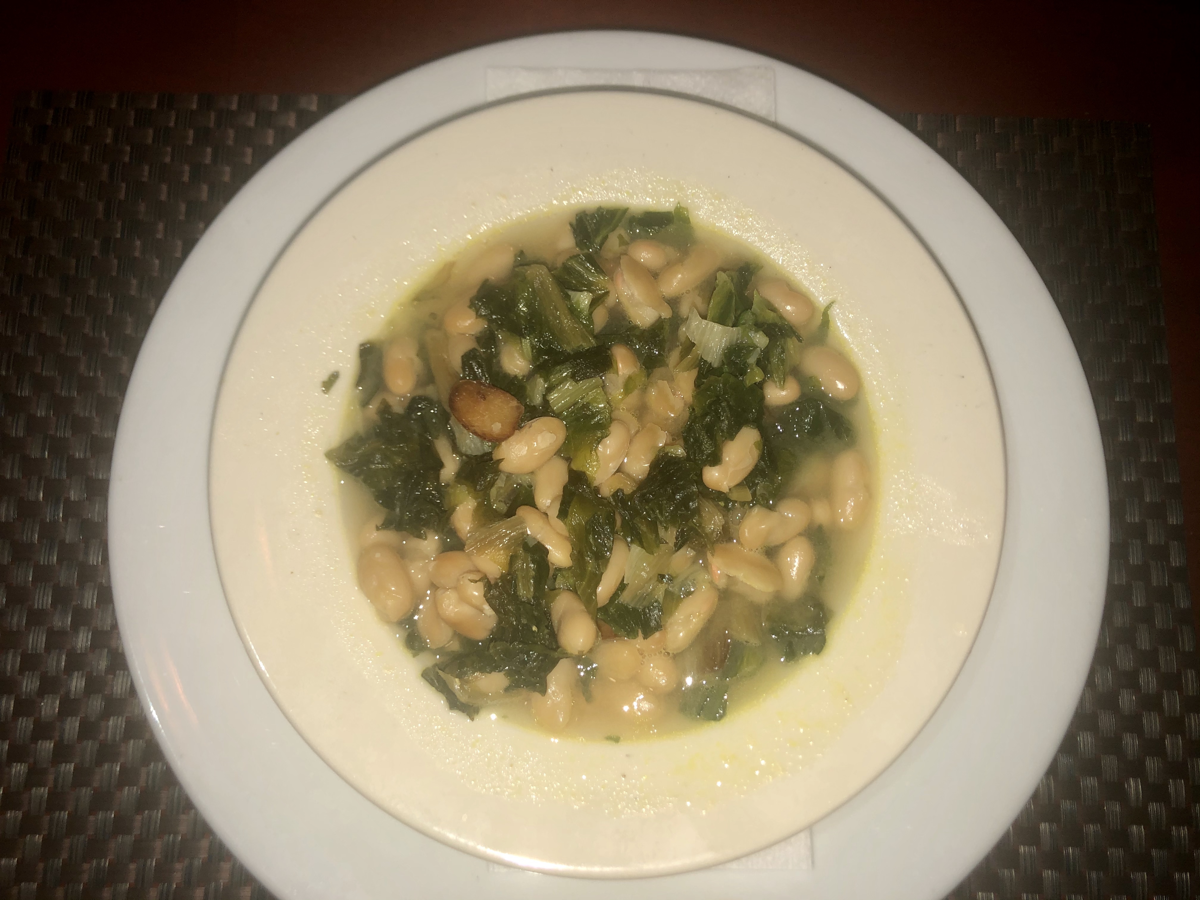 Order Escarole and Beans Soup food online from Casa Mia Ristorante store, Yonkers on bringmethat.com