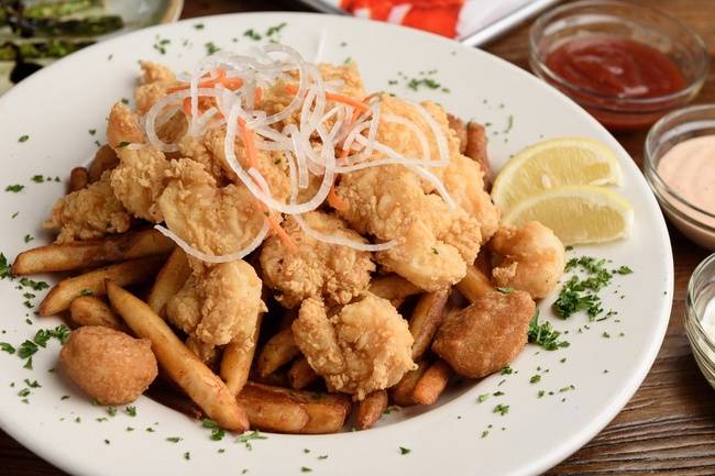 Order Shrimp Platter food online from HIEUX Boil Seafood House store, New Orleans on bringmethat.com