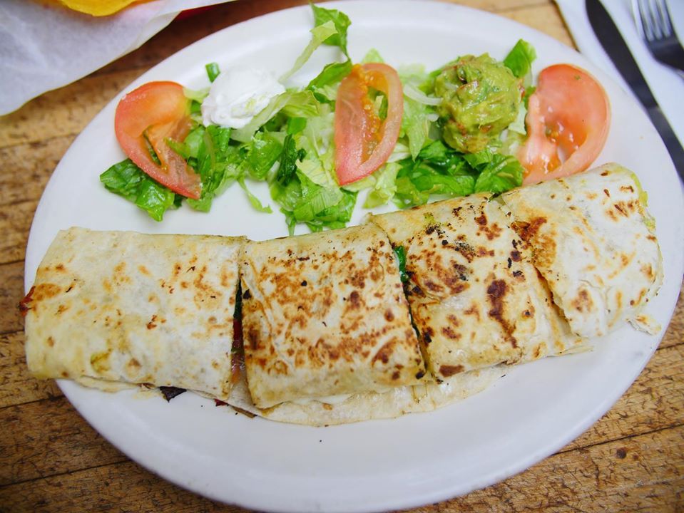 Order Veggie Quesadilla food online from Coronas De Oro store, Belton on bringmethat.com