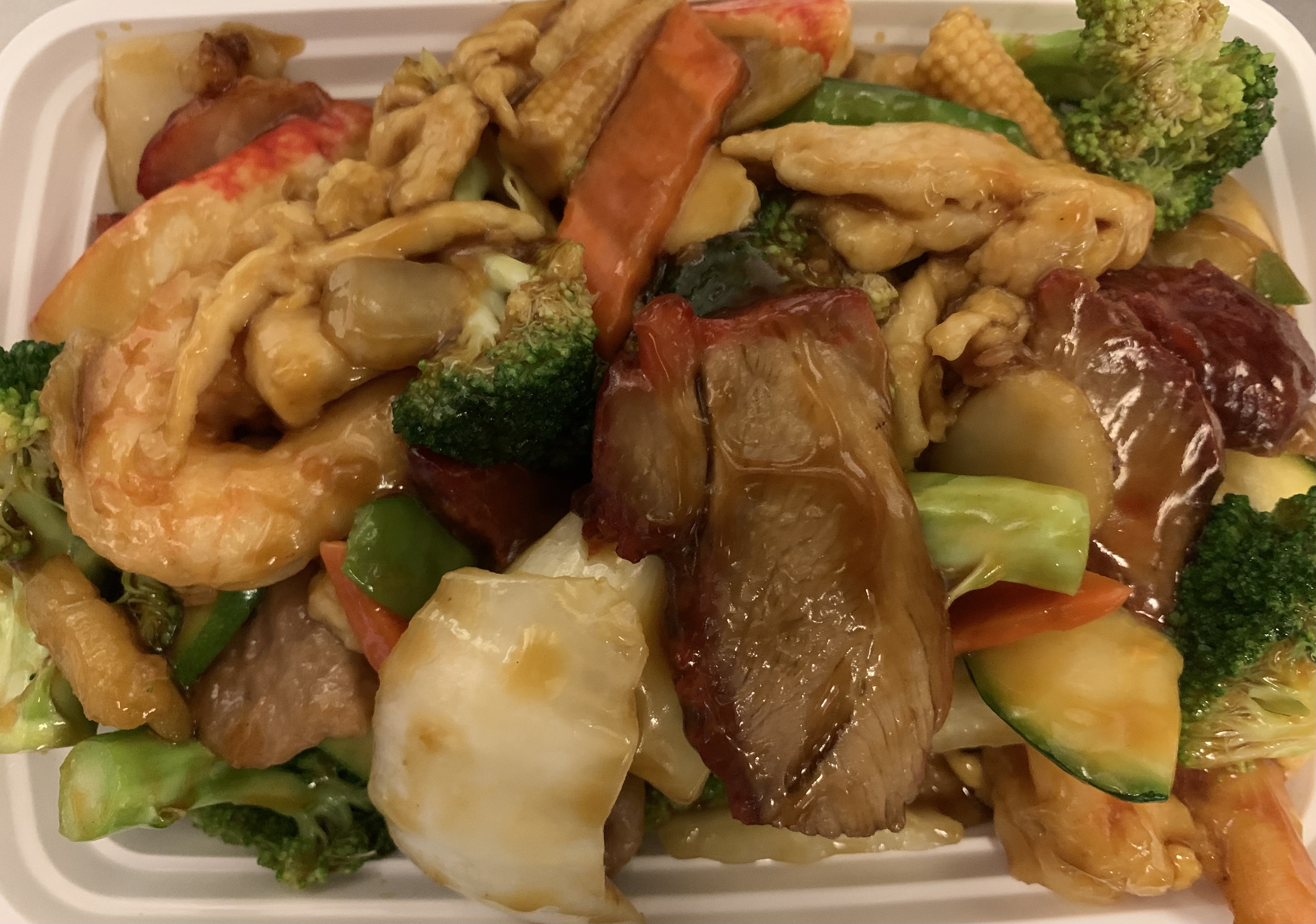 Order S17.全家福 /  Happy Family food online from China King store, Lansdale on bringmethat.com