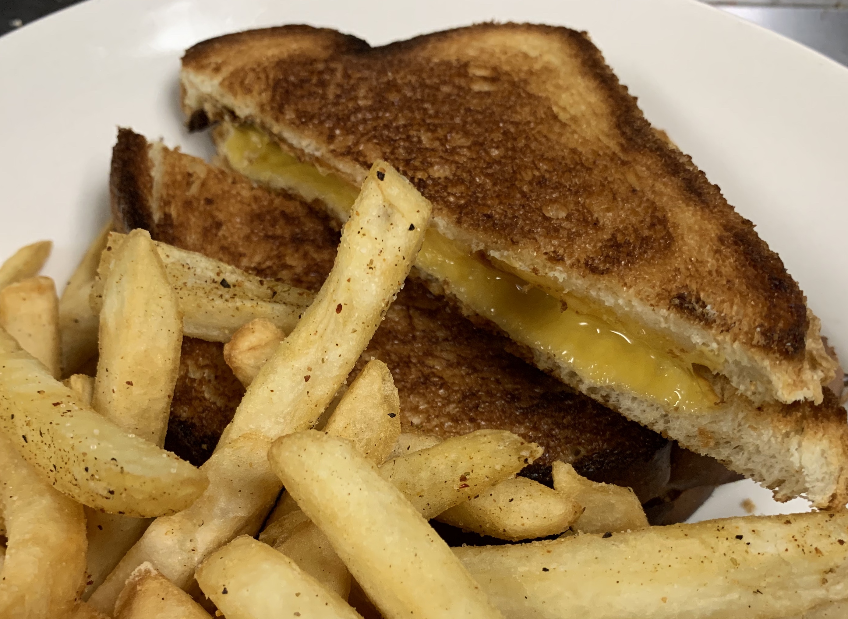 Order Kids Grilled Cheese with Fries  food online from Level 20 Sports Restaurant store, Bethel Park on bringmethat.com