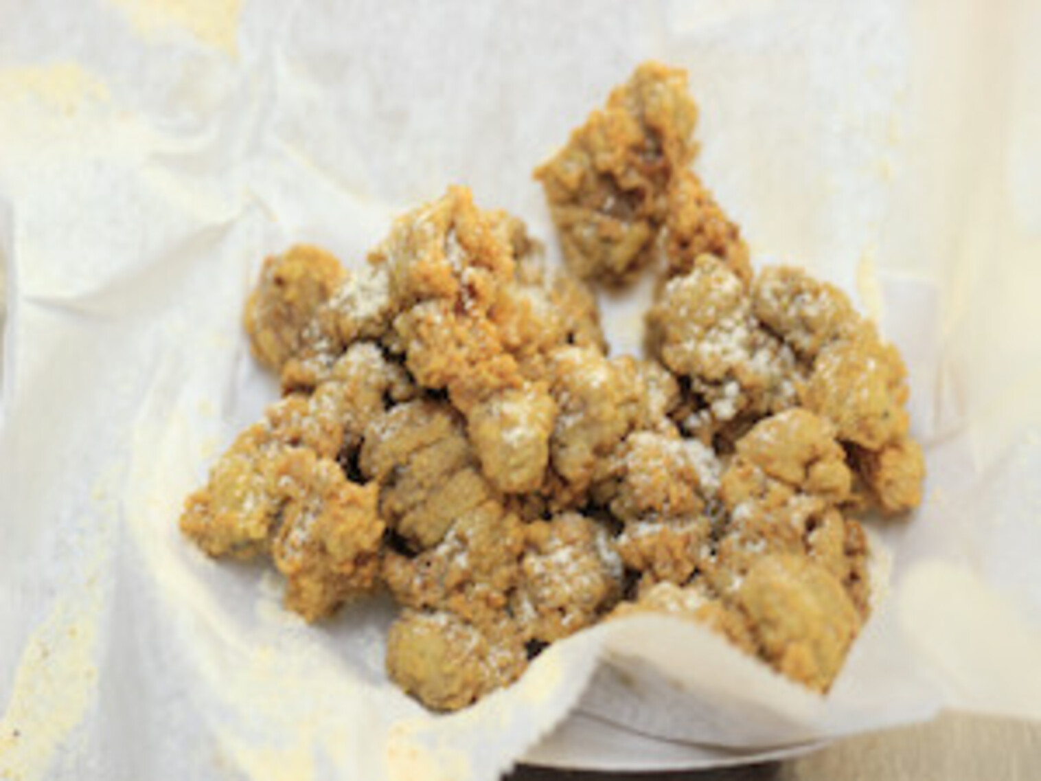 Order CHX GIZZARDS food online from Hook Fish & Chicken store, Baton Rouge on bringmethat.com
