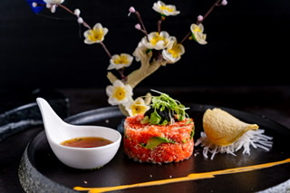 Order Spicy Tuna Crunchy Appetizer  food online from Kinha Sushi store, Garden City on bringmethat.com