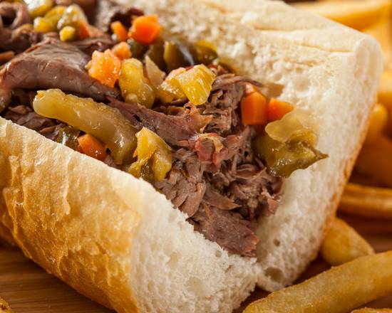 Order Italian Beef food online from Chubby's Cheesesteaks store, West Milwaukee on bringmethat.com