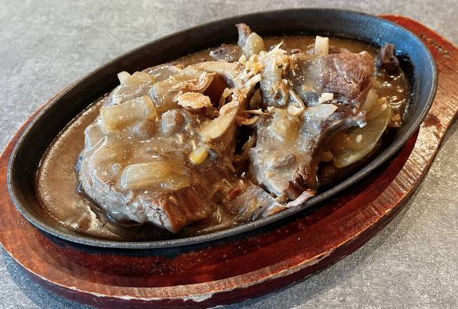 Order Sizzling Bulalo food online from Mang Felix Kitchen store, Las Vegas on bringmethat.com