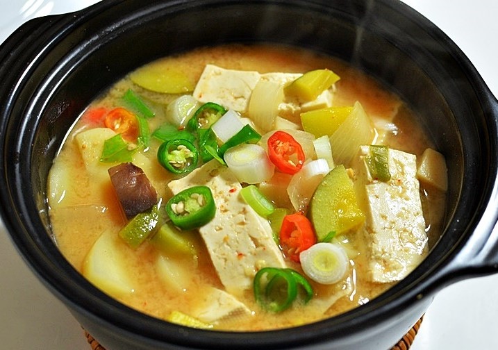 Order Korean Miso Stew(Vegetables) food online from Mom store, Santa Monica on bringmethat.com