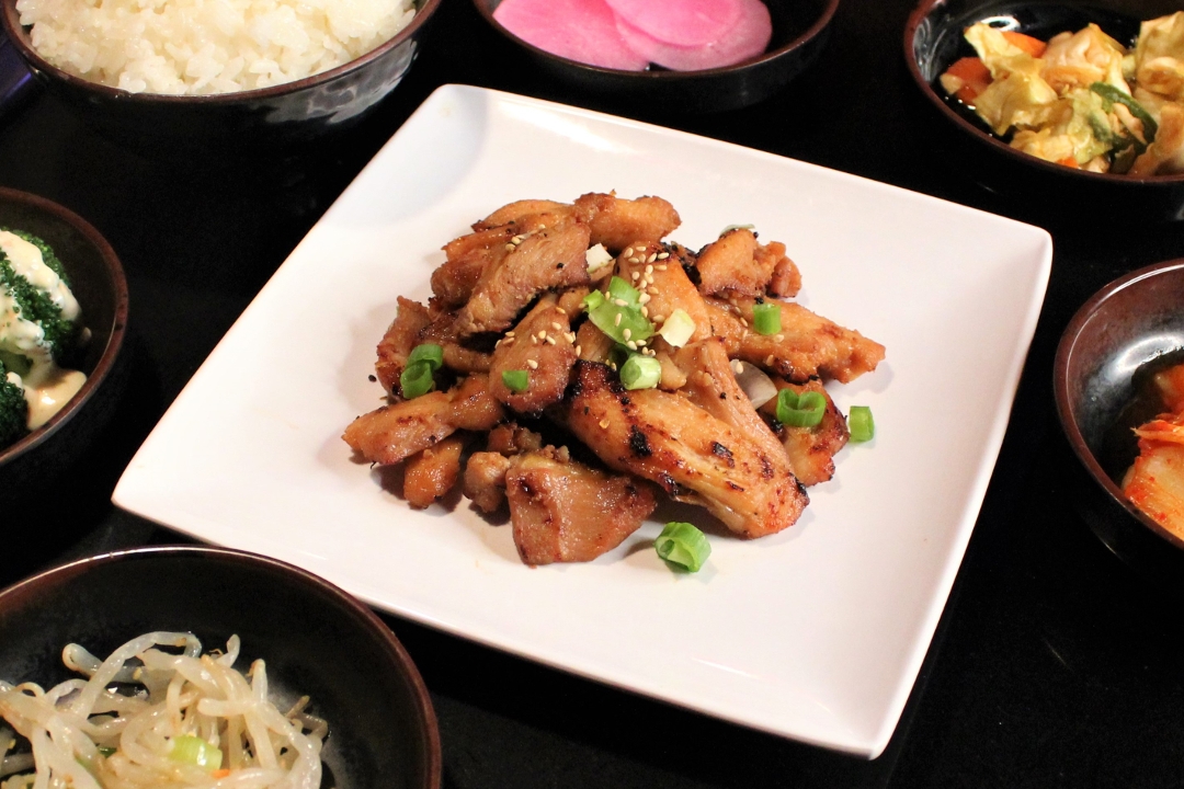 Order BBQ Chicken Dinner food online from Oz Korean Bbq store, Sacramento on bringmethat.com