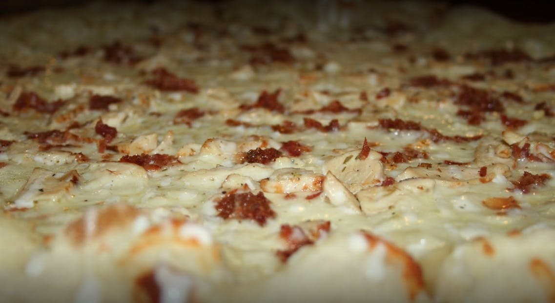 Order Chicken Bacon Ranch Pizza - Medium 12'' food online from Fatty'z Pizza store, Mountain Home on bringmethat.com