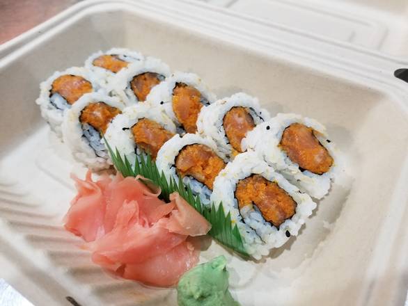 Order Spicy Salmon Roll 辣寿司卷 food online from Chin Chin Brookhaven store, Brookhaven on bringmethat.com