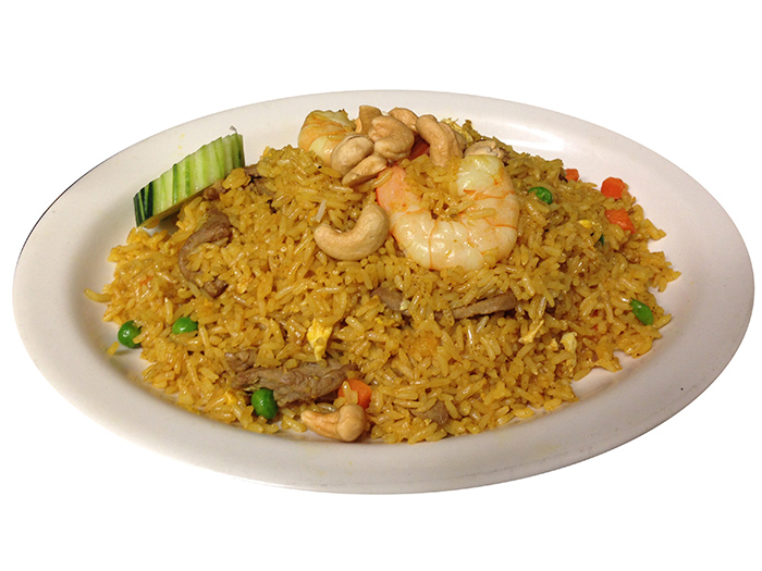 Order Curry Fried Rice food online from Sa Ung Thai Restaurant store, Harbor City on bringmethat.com
