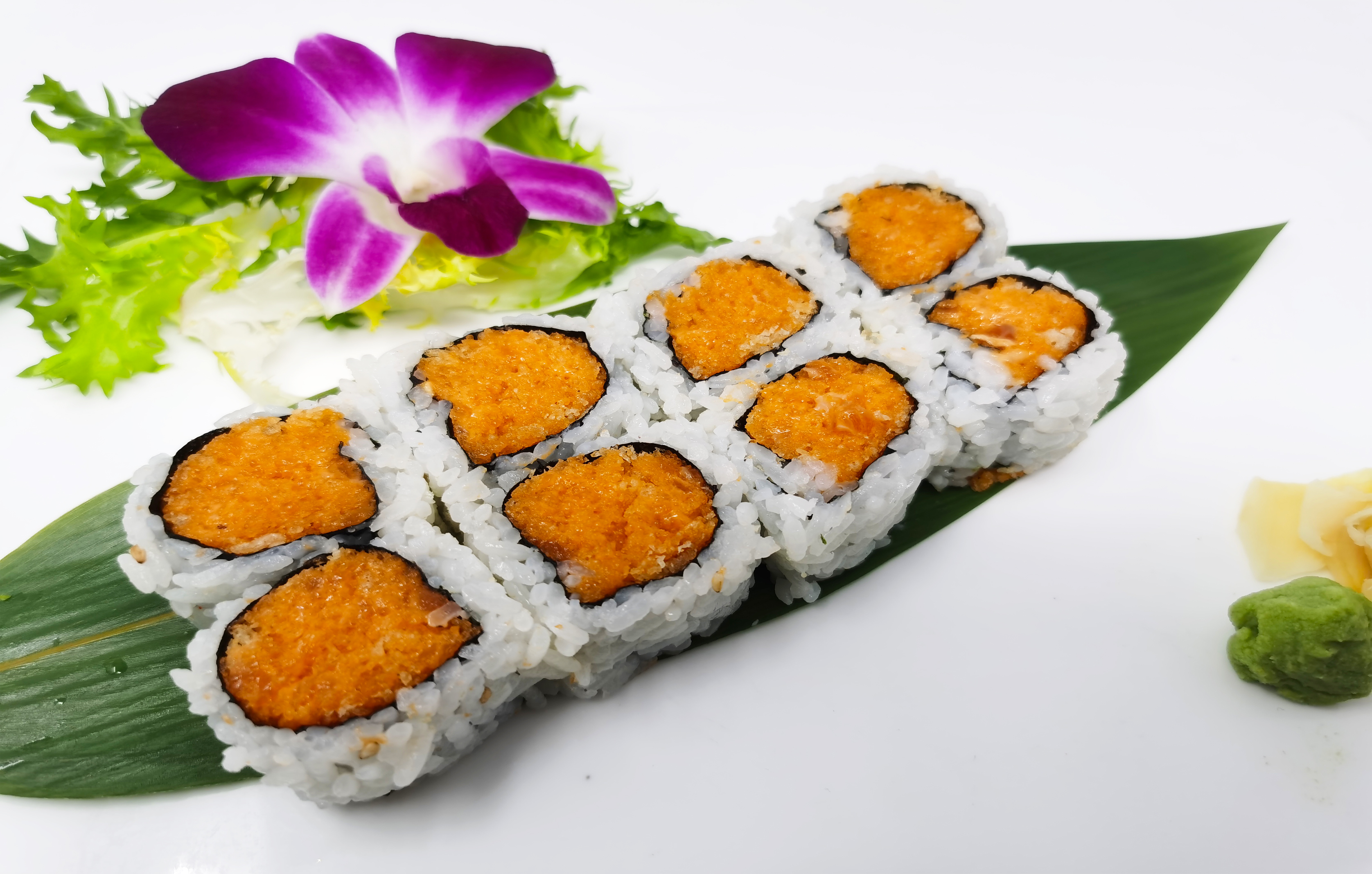 Order Spicy Salmon Roll food online from Izumi Japanese Restaurant store, Youngstown on bringmethat.com