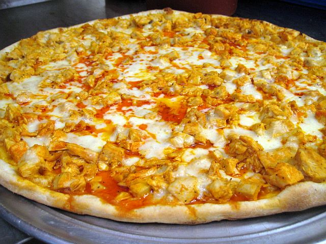Order Buffalo Chicken Pizza food online from Harleysville Pizzeria store, Harleysville on bringmethat.com