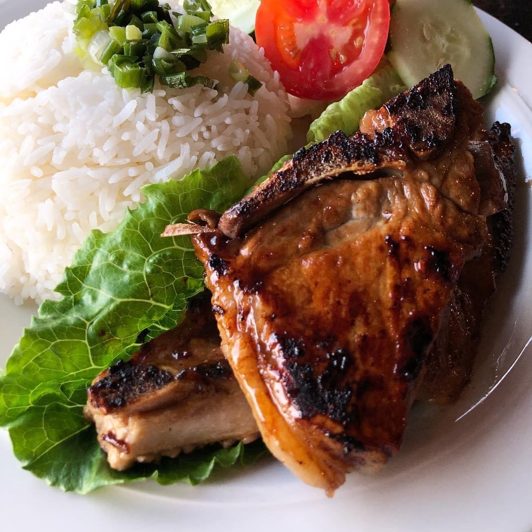 Order Grilled Pork Chop Rice food online from Td Seafood Pho House store, Harvey on bringmethat.com