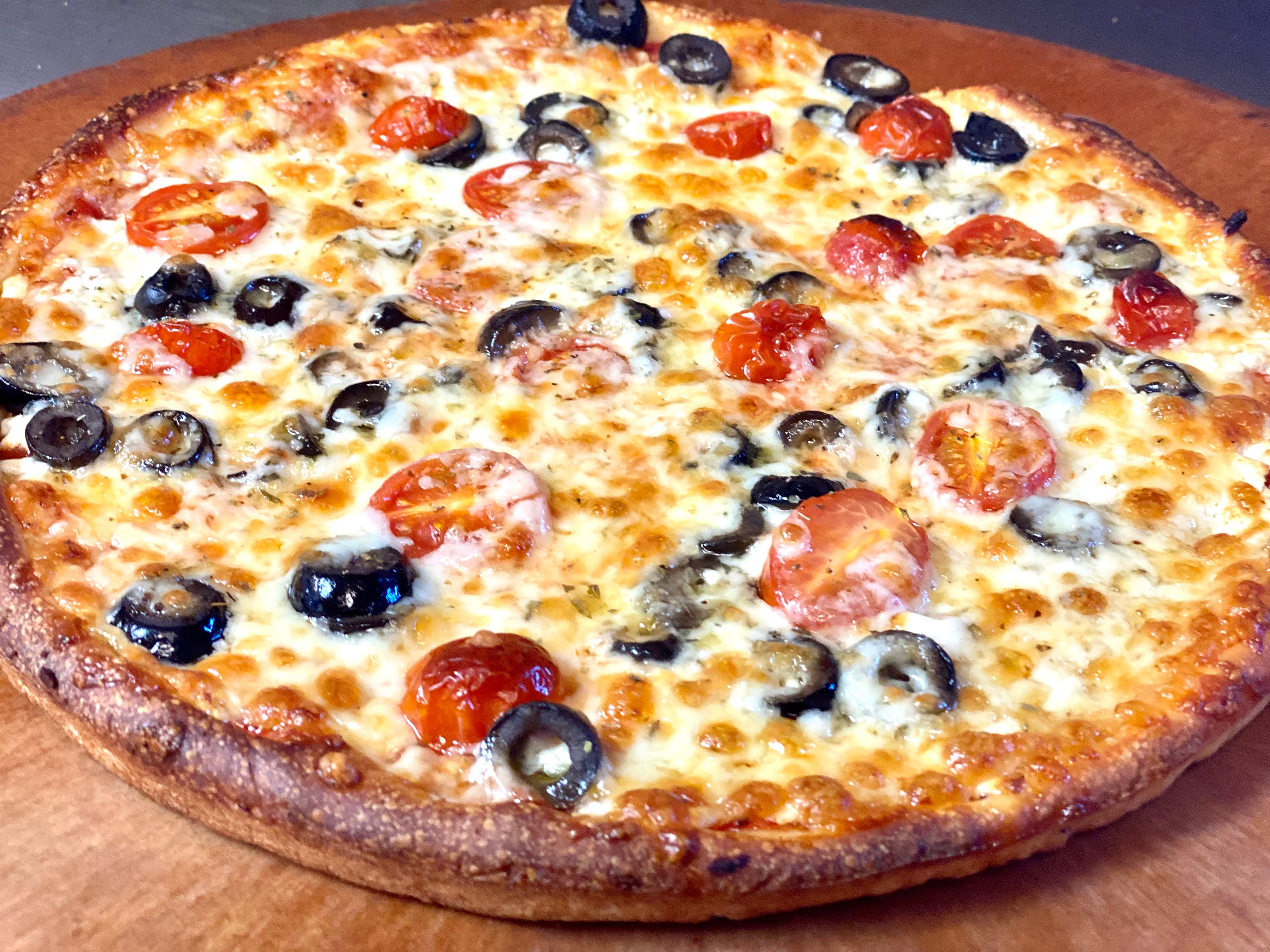 Order Greek Pizza - Small food online from Royal Pizza store, Norwood on bringmethat.com