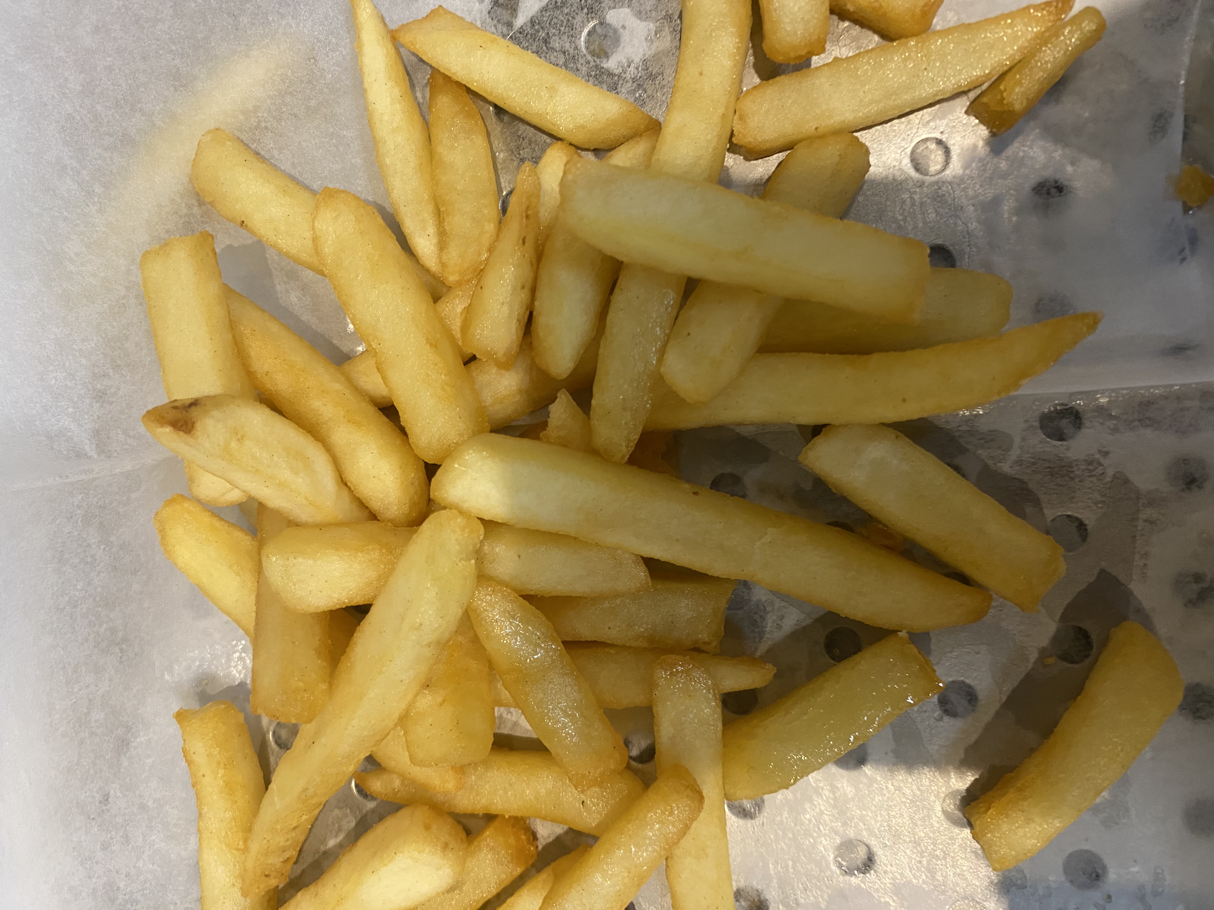 Order French Fries food online from Mr Wings Pizza & Grill store, Philadelphia on bringmethat.com