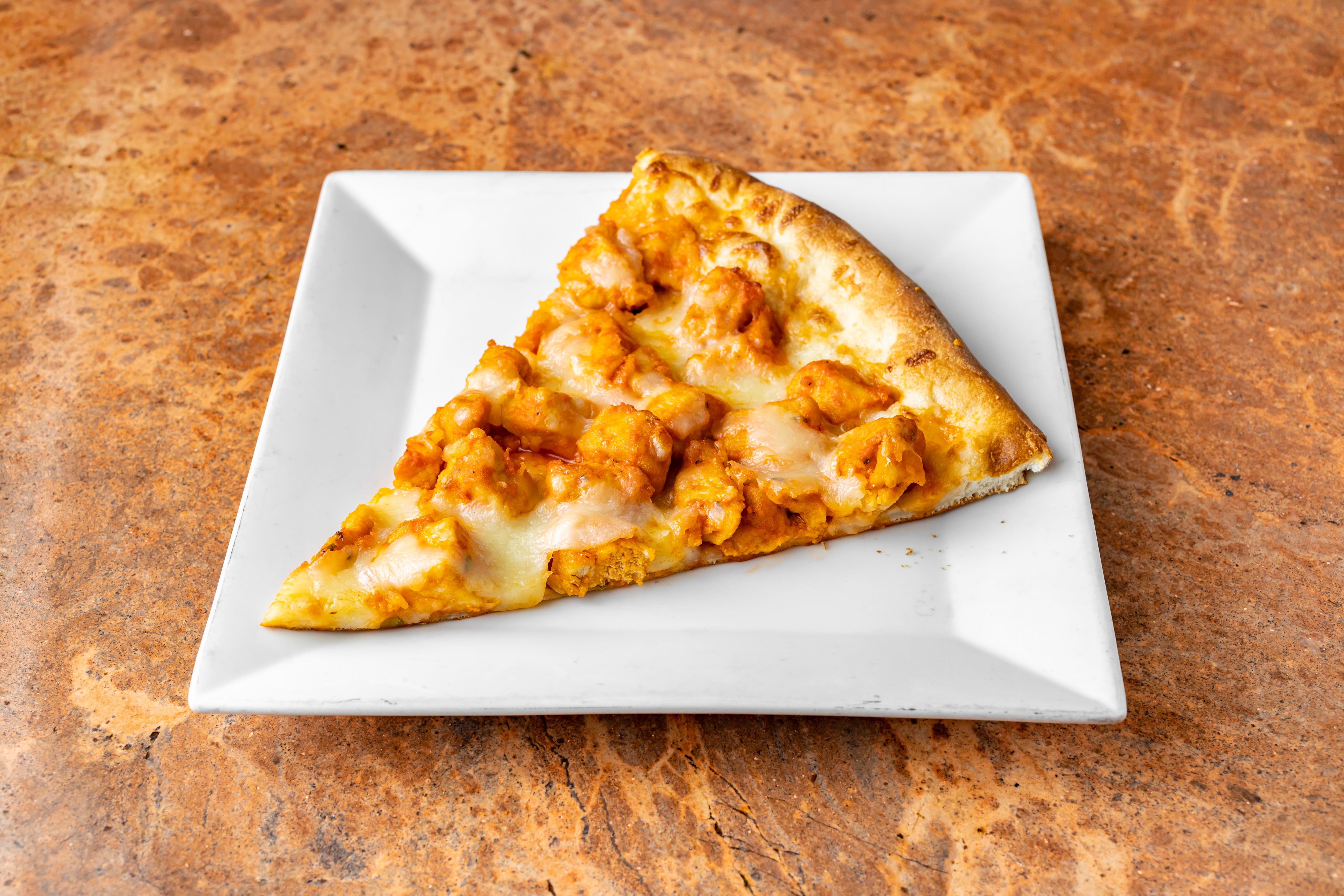 Order Buffalo Chicken Pizza - Pizza food online from Bonbino's Pizza store, Oceanside on bringmethat.com