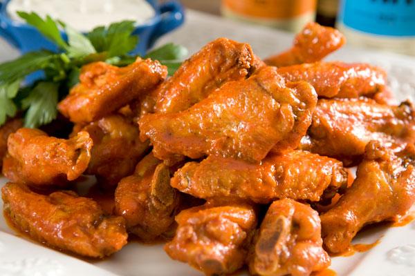 Order Chicken Wings food online from Big Apple Pizza, Restaurant store, Hobe Sound on bringmethat.com