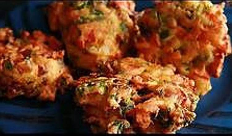 Order Mixed Veg Pakora food online from Gumagumalu store, Fremont on bringmethat.com