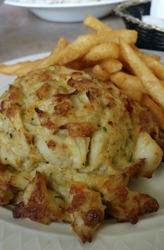 Order Maryland Best Crab Cake food online from Little Grove Deli & Carryout store, Linthicum Heights on bringmethat.com