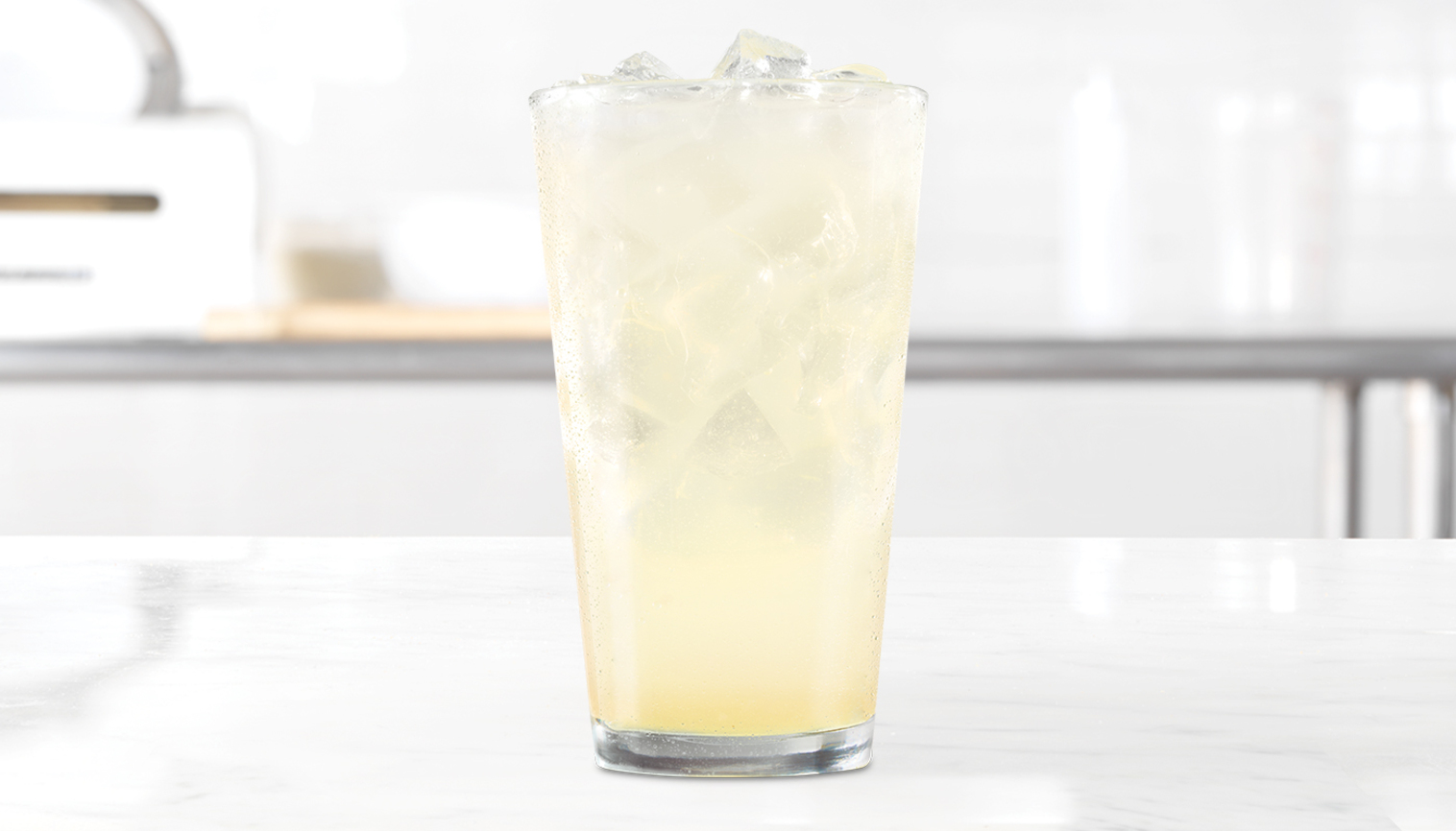 Order Classic Market Fresh ™️ Lemonade food online from Arbys store, Toledo on bringmethat.com