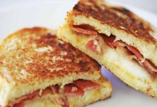 Order Grilled Cheese with Meat food online from Cafe On Main store, Woodbridge Township on bringmethat.com