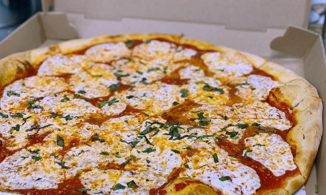 Order Ohh Margherita food online from Jay's Pizza & Eats store, Stony Point on bringmethat.com