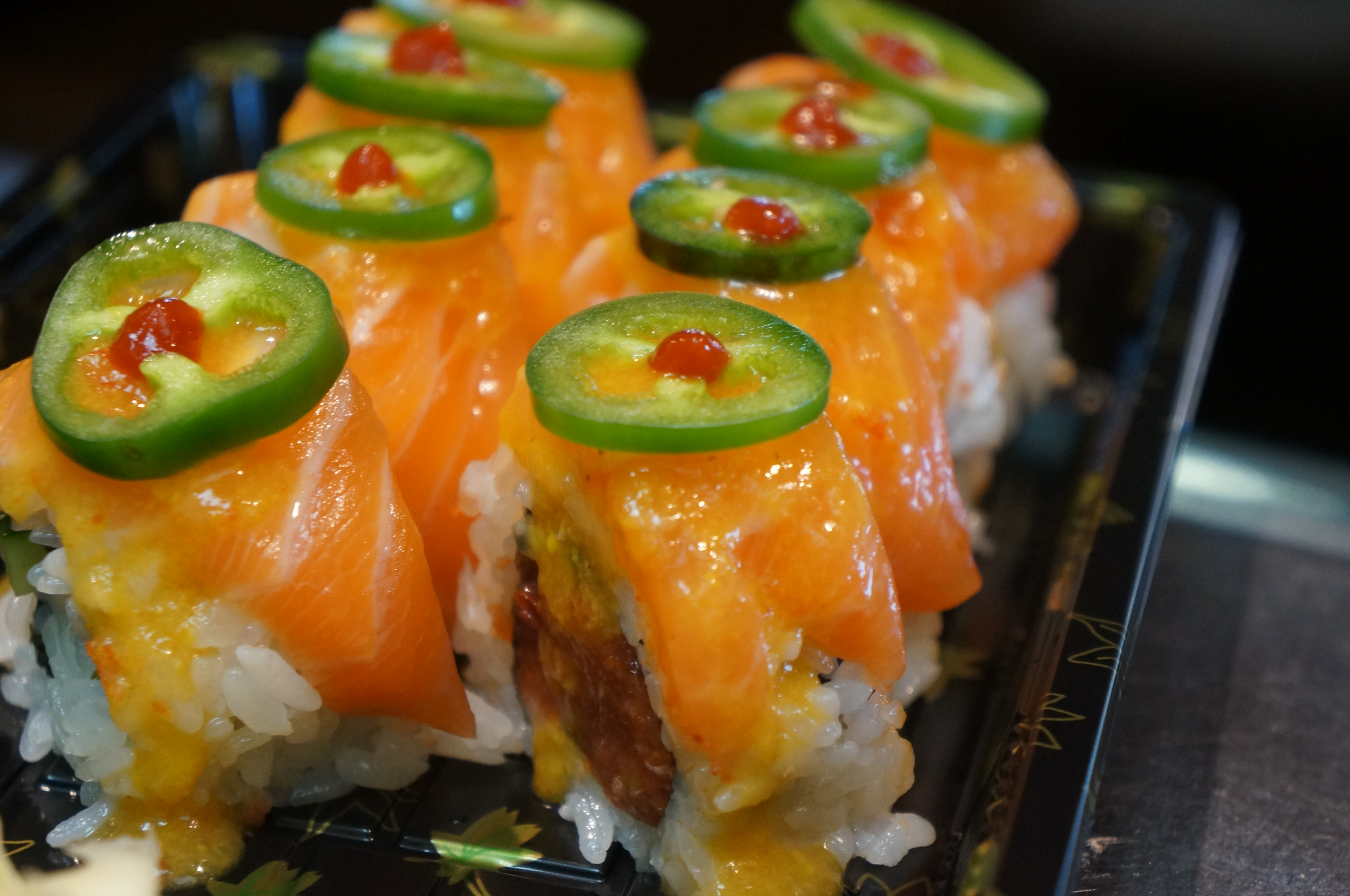 Order Spicy Washington Roll food online from Ki Sushi & Sake Bar store, Buena Park on bringmethat.com