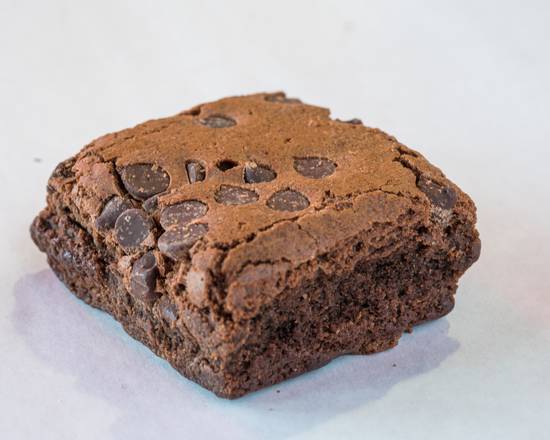 Order Dave's Chewy Gooey Brownie food online from Dave Cosmic Subs store, Cleveland on bringmethat.com