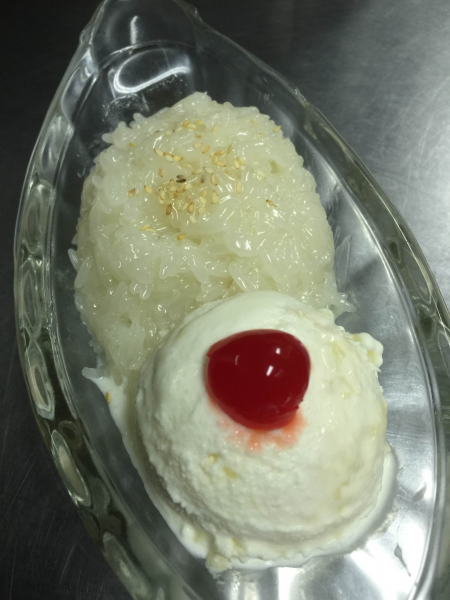 Order Sweet Sticky Rice with Ice Cream food online from Champion Thai Restaurant store, Lodi on bringmethat.com