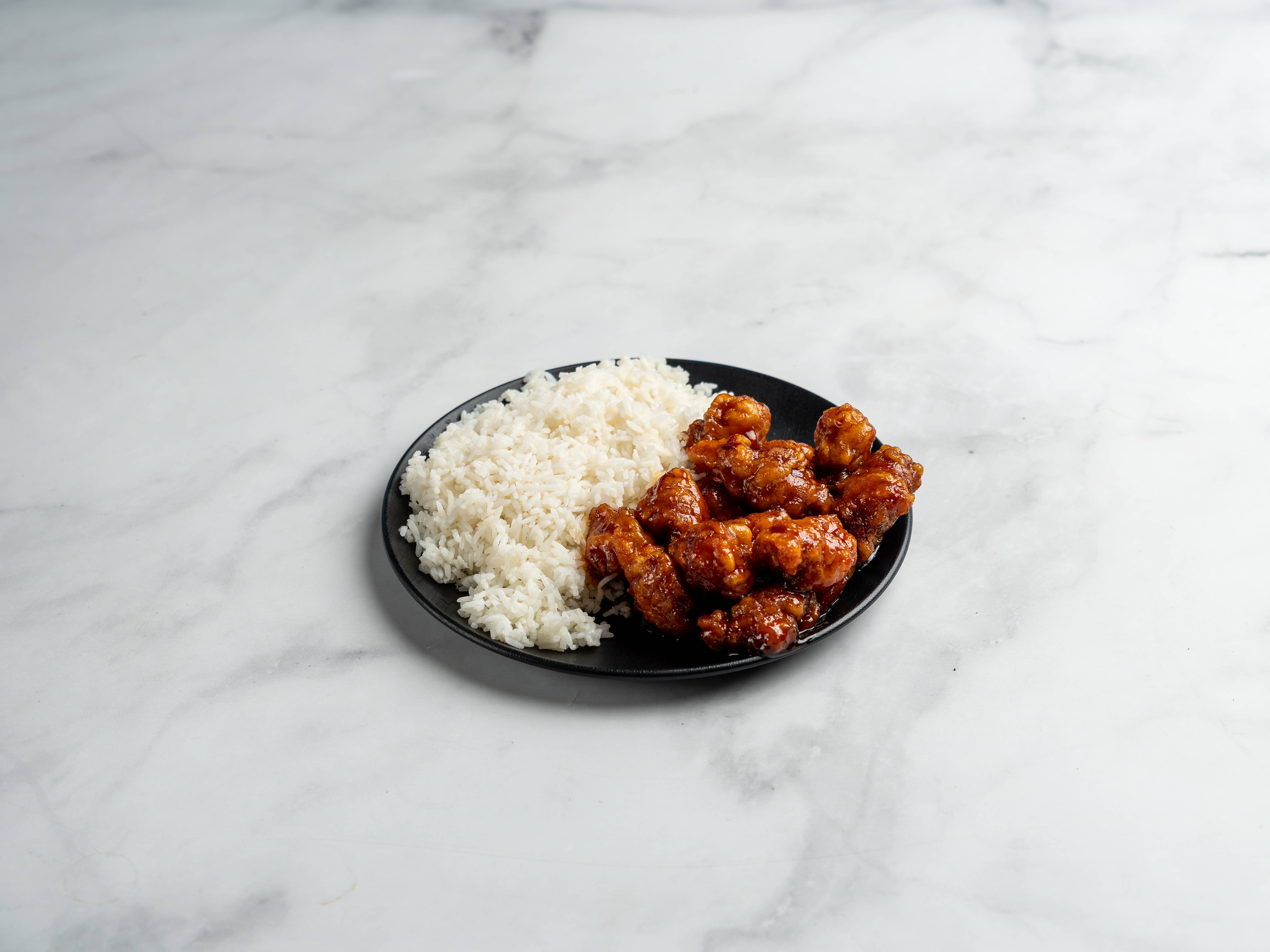 Order 120. General Tso's Chicken food online from Hunan Chef store, Timonium on bringmethat.com