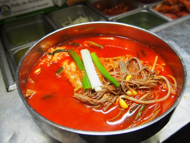 Order D-9A. Spicy Beef Stew (육개장/香辣牛肉汤) food online from Restaurant Namsan store, Los Angeles on bringmethat.com