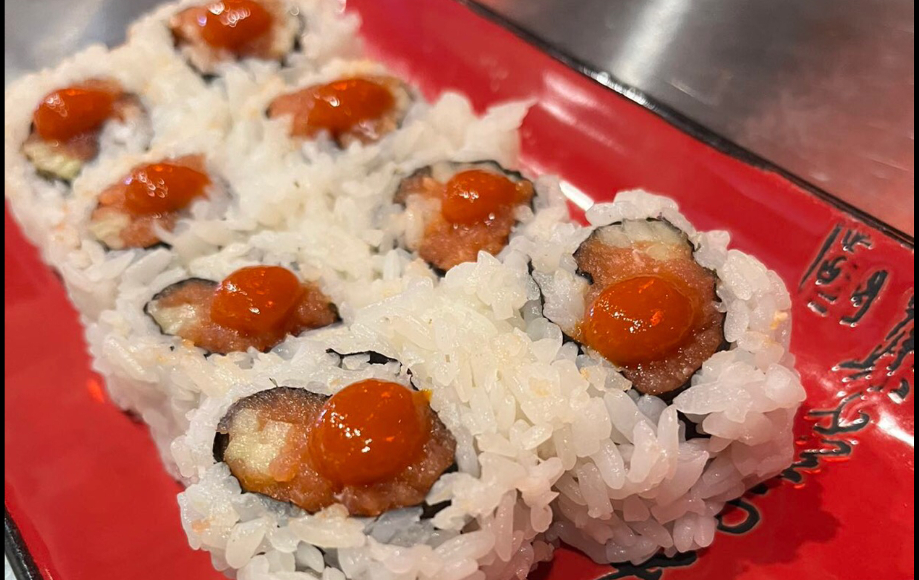 Order Spicy Maki Roll food online from Deejai Noodle Bar store, Charlotte on bringmethat.com