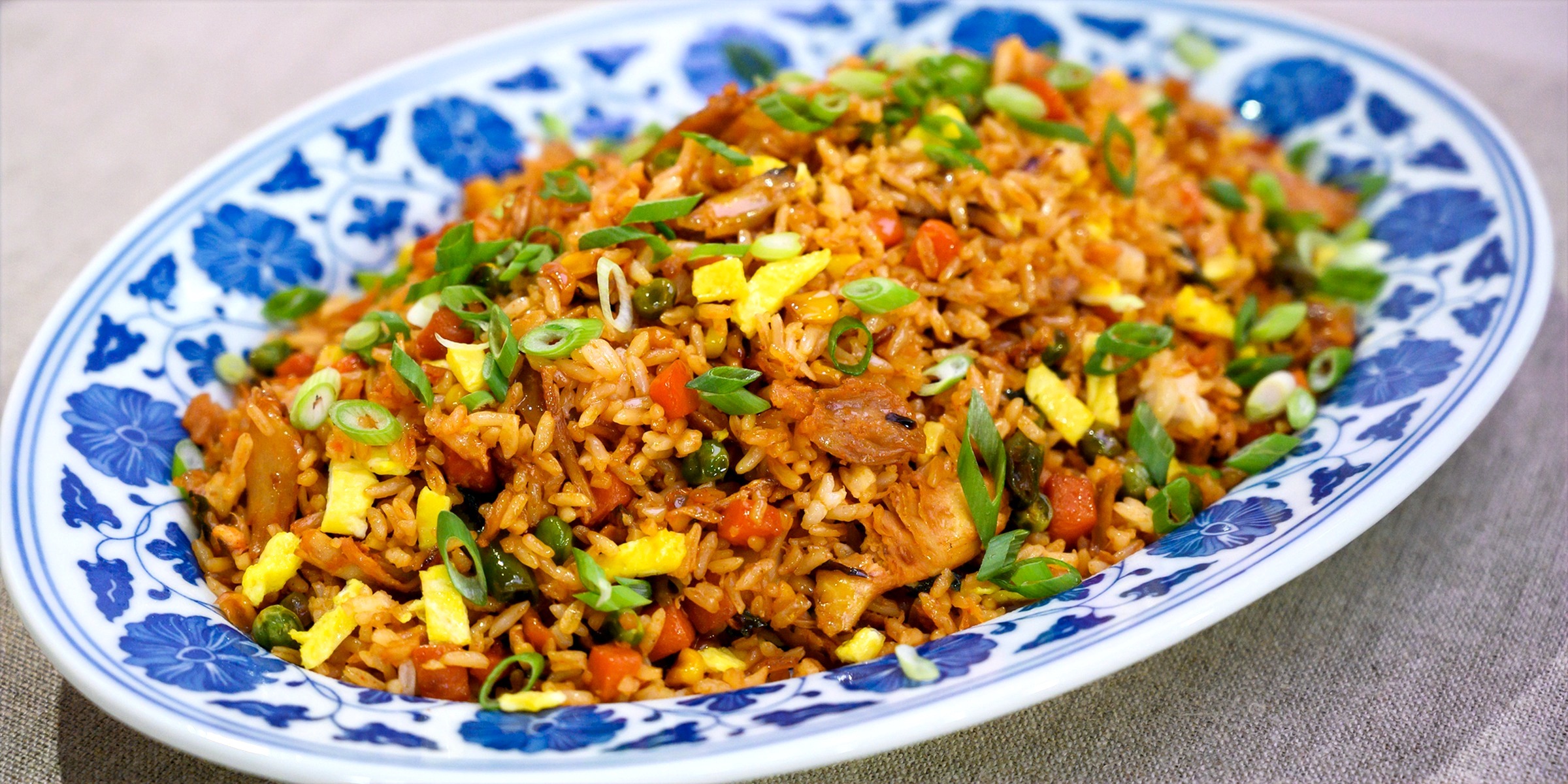 Order Chicken Fried Rice food online from Chau's cafe store, Ashburn on bringmethat.com