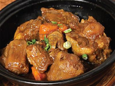 Order Ox Tail with Honey and Pepper Casserole food online from MingHin Cuisine - Rolling Meadows store, Rolling Meadows on bringmethat.com