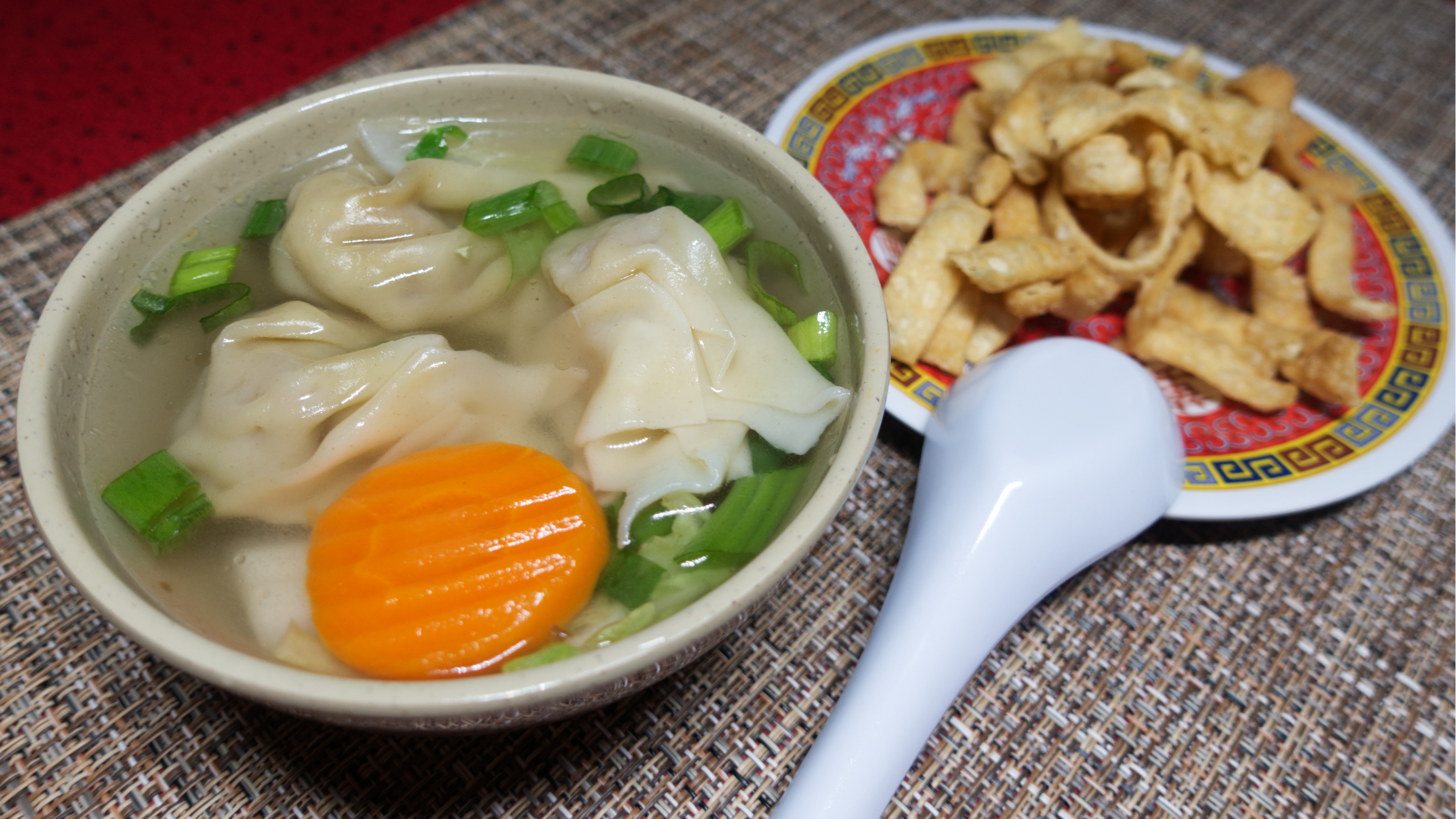 Order Wanton Soup food online from Happy China Restaurant store, Pensacola on bringmethat.com