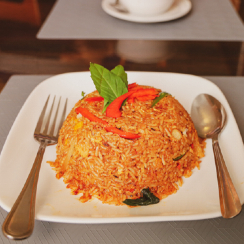 Order 2. Hot Basil Fried Rice food online from Hug Thai Restaurant store, Pittsburgh on bringmethat.com