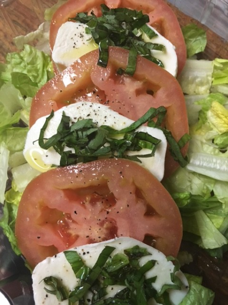 Order Mozzarella Caprese food online from Ametis Pizza store, Clifton on bringmethat.com